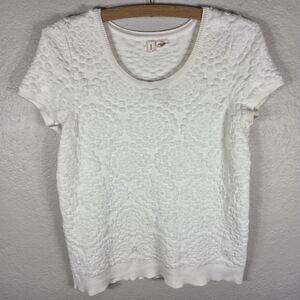 Moth Anthropologie White Top Blouse XS Textured Women Short Sleeve Cotton Blend